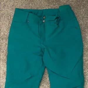 Women’s Snowboarding/Skiing Pants